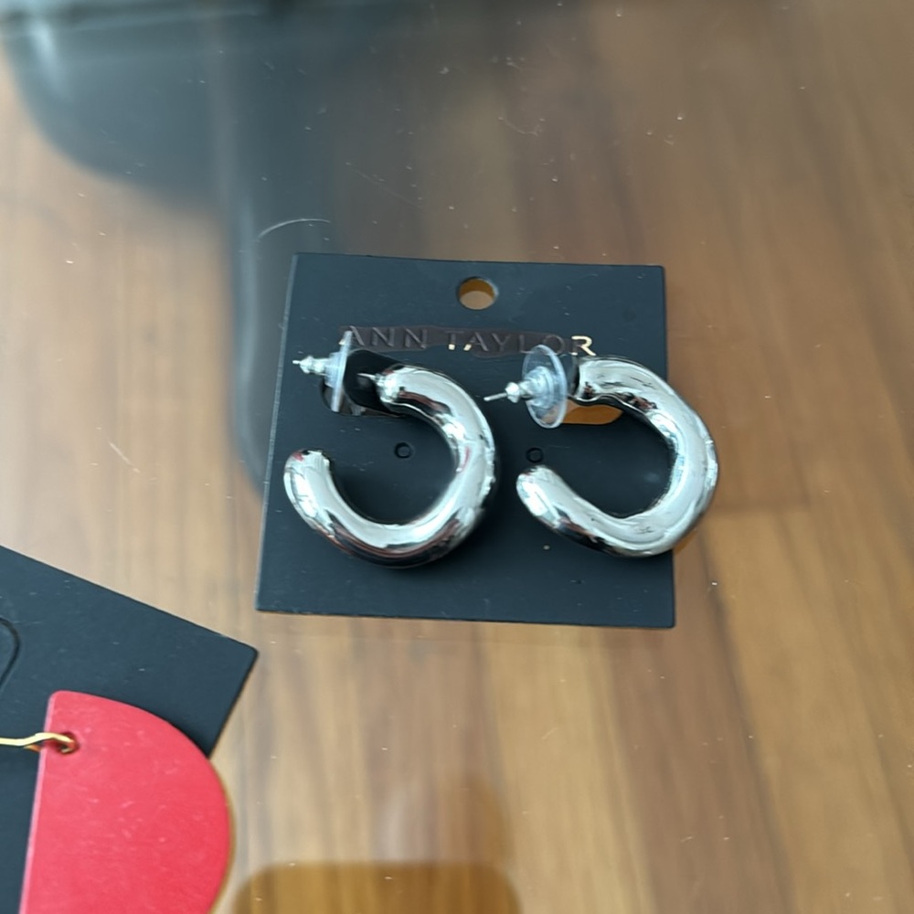 Earring bundle👂👯‍♀️ - Picture 2 of 3